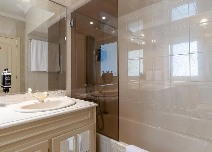 לינה וארוחת בוקר Quinta Do Cavaco - Alojamentos & Eventos